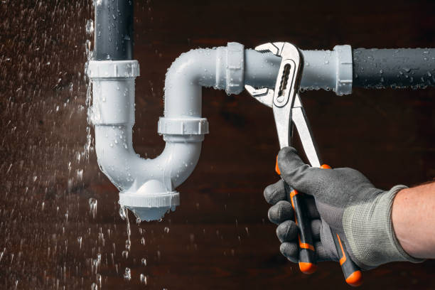 Professional Gas Line Repair technician working in Mica, WA